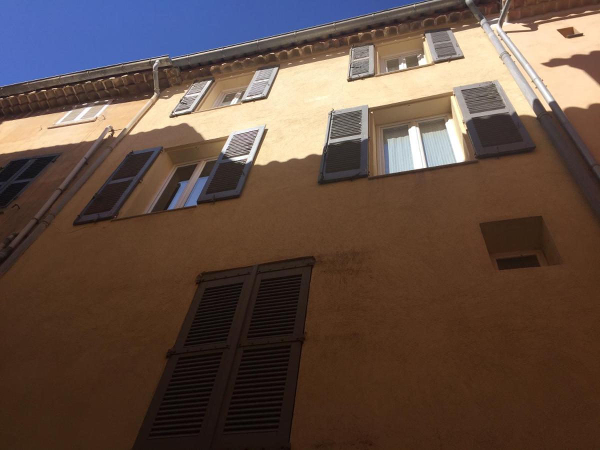 Appartement De Charme Au Coeur De Saint-Tropez